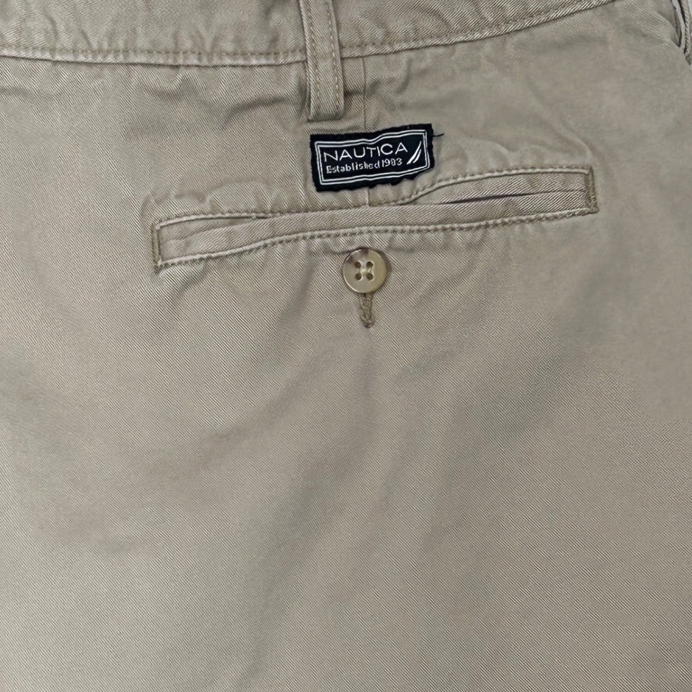 Nautica Khaki Shorts Button/Zip w/Pockets Men's Size 40W 9 Inch Inseam Read Desc - Picture 6 of 8